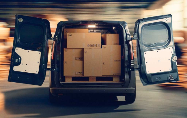 Renault Trafic E-Tech Electric: электрический фургон с запасом хода до 450 км