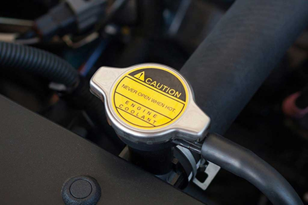 Как работает антифриз: принцип охлаждения двигателя и роль жидкости в автомобиле Как работает антифриз: принцип охлаждения двигателя и роль жидкости в автомобиле