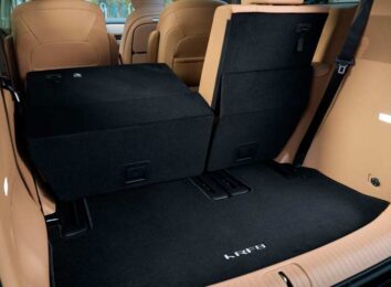 В России стартовали продажи минивэнов Sollers SP7 и JAC RF8