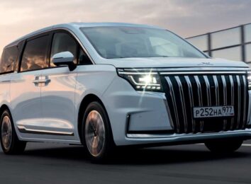 В России стартовали продажи минивэнов Sollers SP7 и JAC RF8