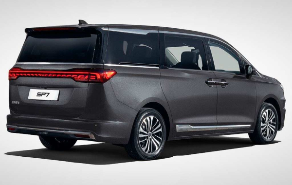 В России стартовали продажи минивэнов Sollers SP7 и JAC RF8