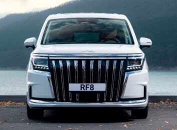 В России стартовали продажи минивэнов Sollers SP7 и JAC RF8